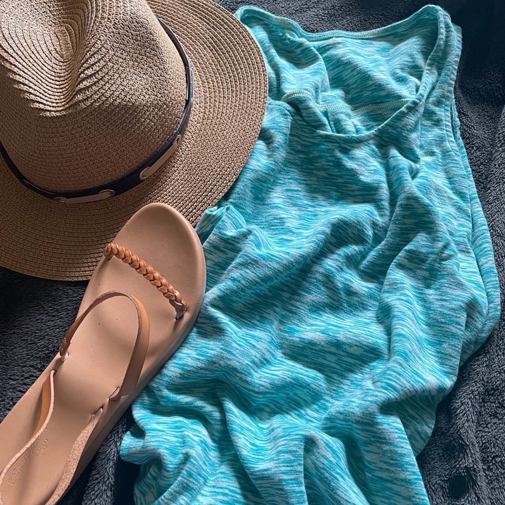 Women’s Columbia Teal Sleeveless Shirt
